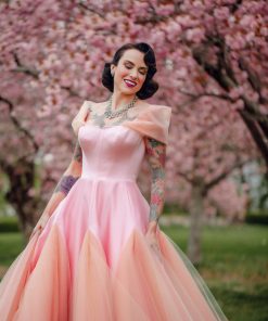 Gertie wearing the Etoile Bodice with the Etoile Skirt.