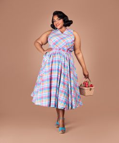 Susie wearing the Claire Dress Sleeveless Bodice expansion pattern.