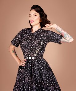 Gertie wearing the Claire Dress from Charm Patterns.